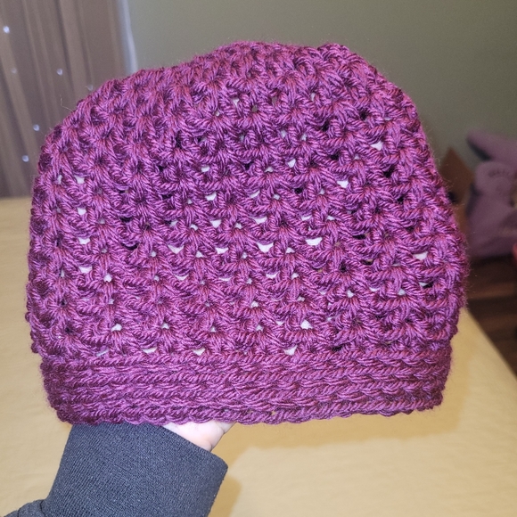 NWOT Handmade Crochet Beanie Hat for Pony Tail - Picture 3 of 4